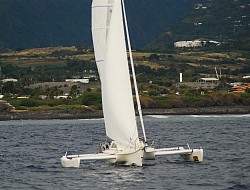 Mi Wela - 8 m - ou la navigation sur 3 coques - leger stable et rapide - un autre monde